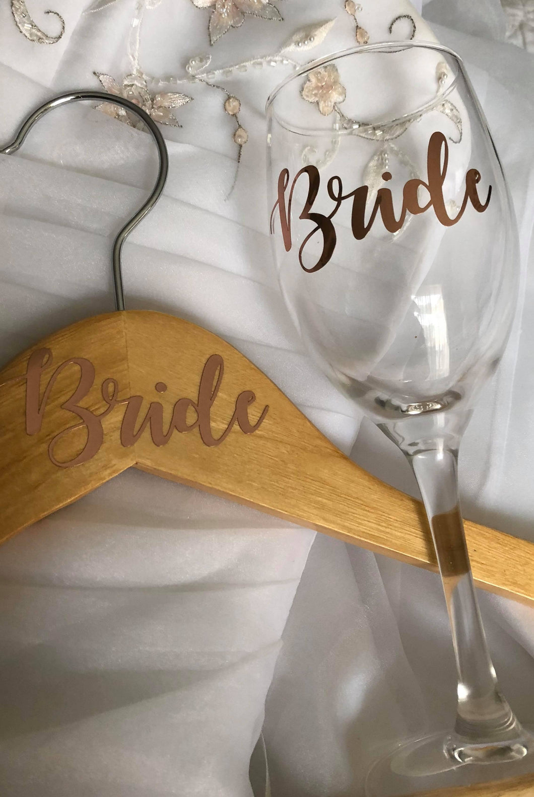 WEDDING HANGERS